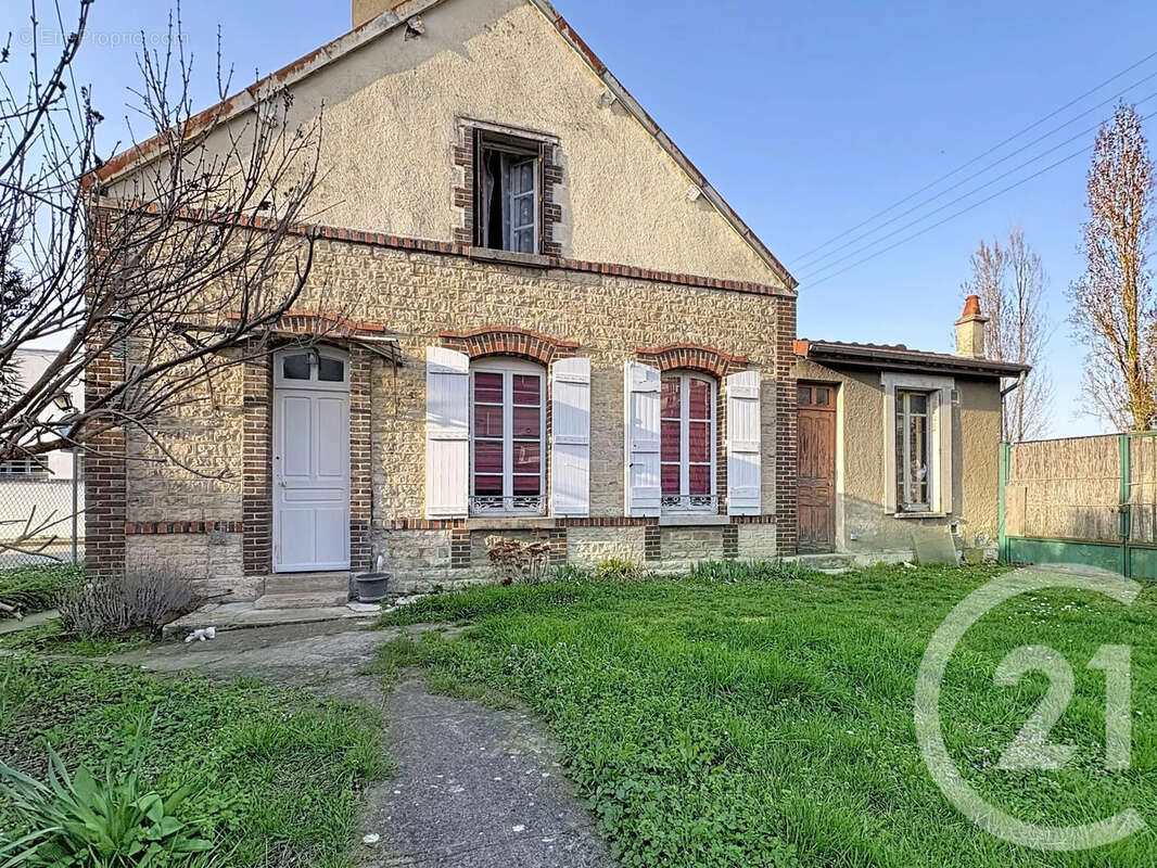 Maison à SAINT-ANDRE-LES-VERGERS