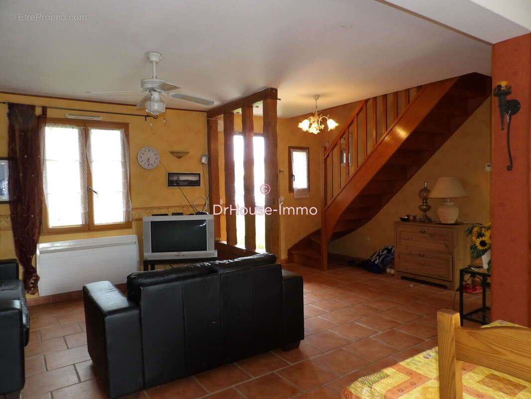 Maison à THURY