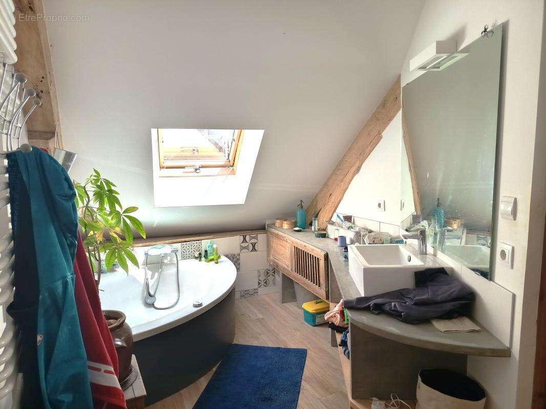 Maison 121 m² à La Roche-Des-Arnauds  - photo 5