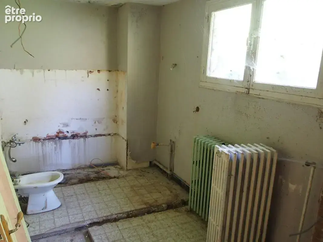 Maison Vitteaux 7  à rénover de 75 m2 - photo 6