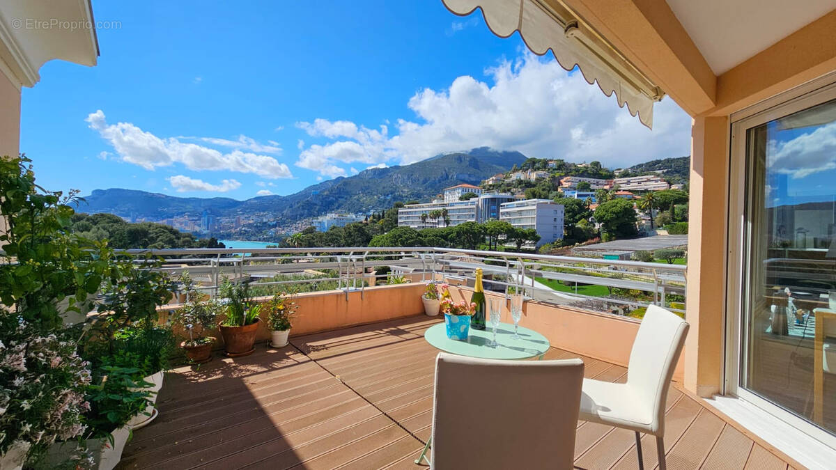 Appartement à ROQUEBRUNE-CAP-MARTIN