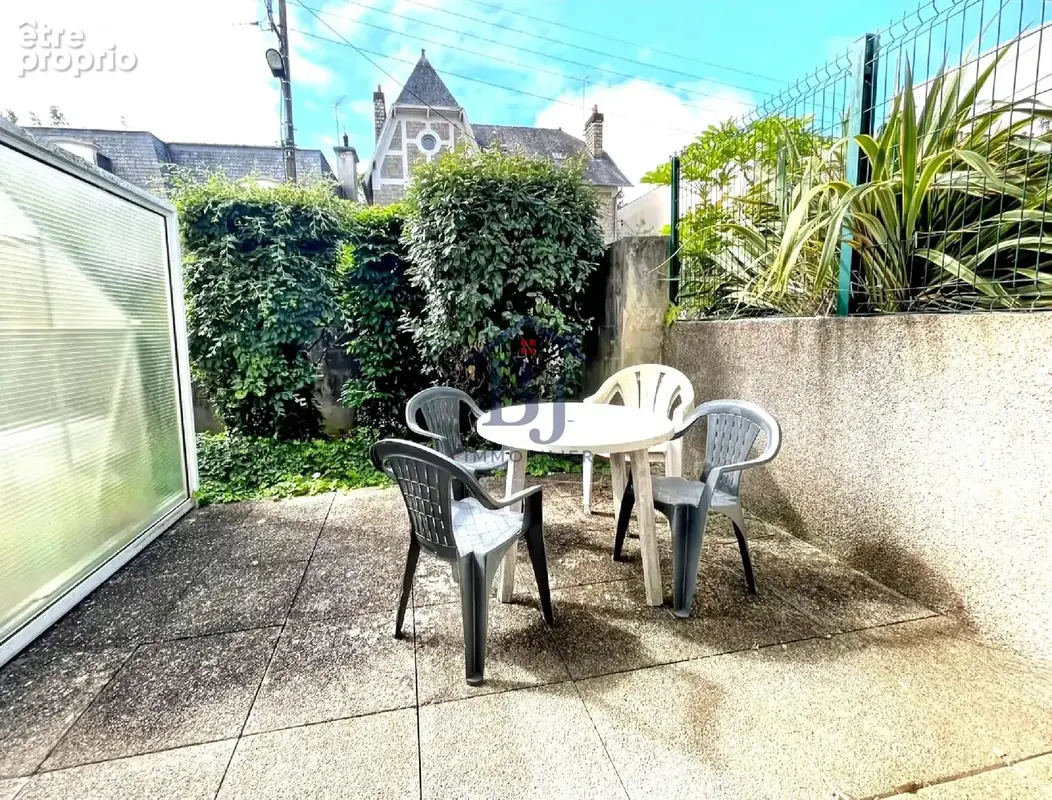 Studio lumineux avec grande terrasse - Centre ville - photo 3