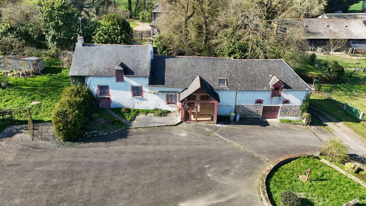 Maison à BOURGBARRE