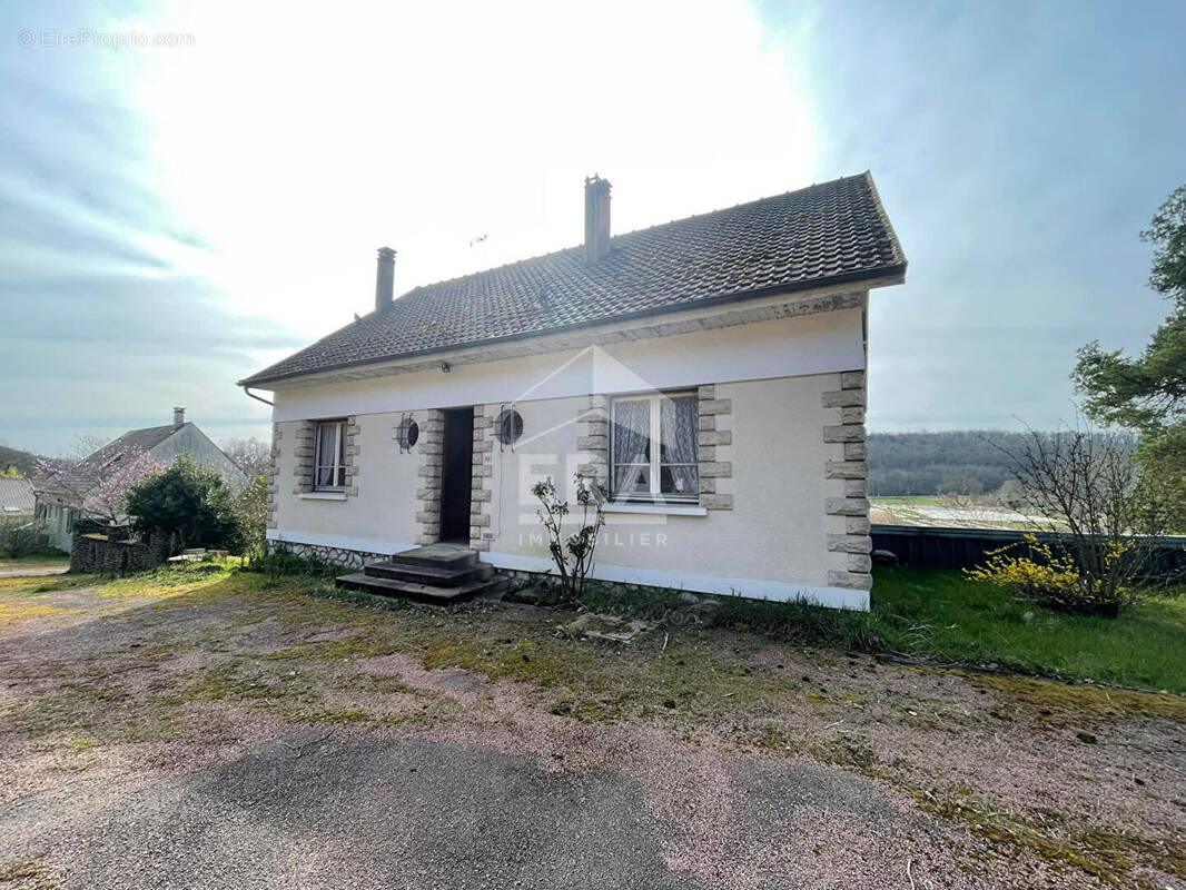 Maison à SAINT-HILAIRE