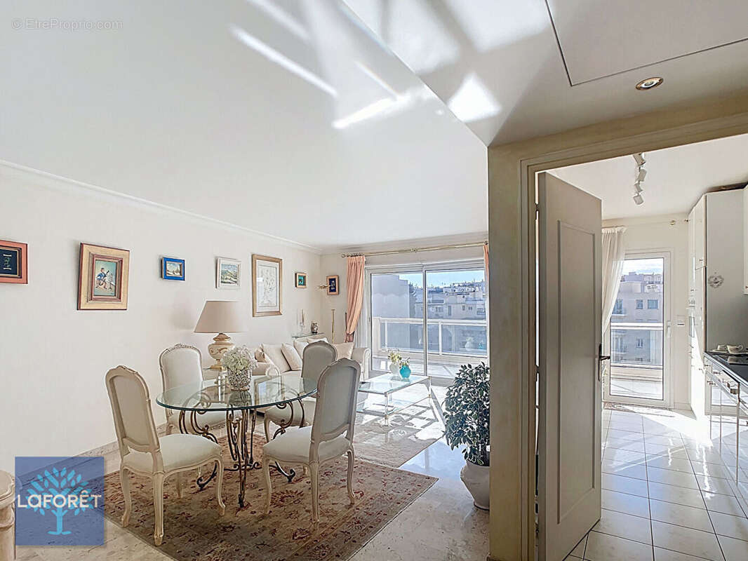Appartement à CANNES