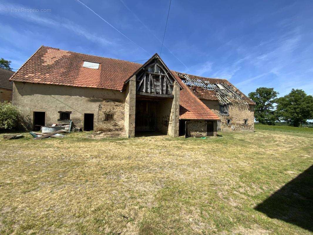 Maison à POULIGNY-NOTRE-DAME