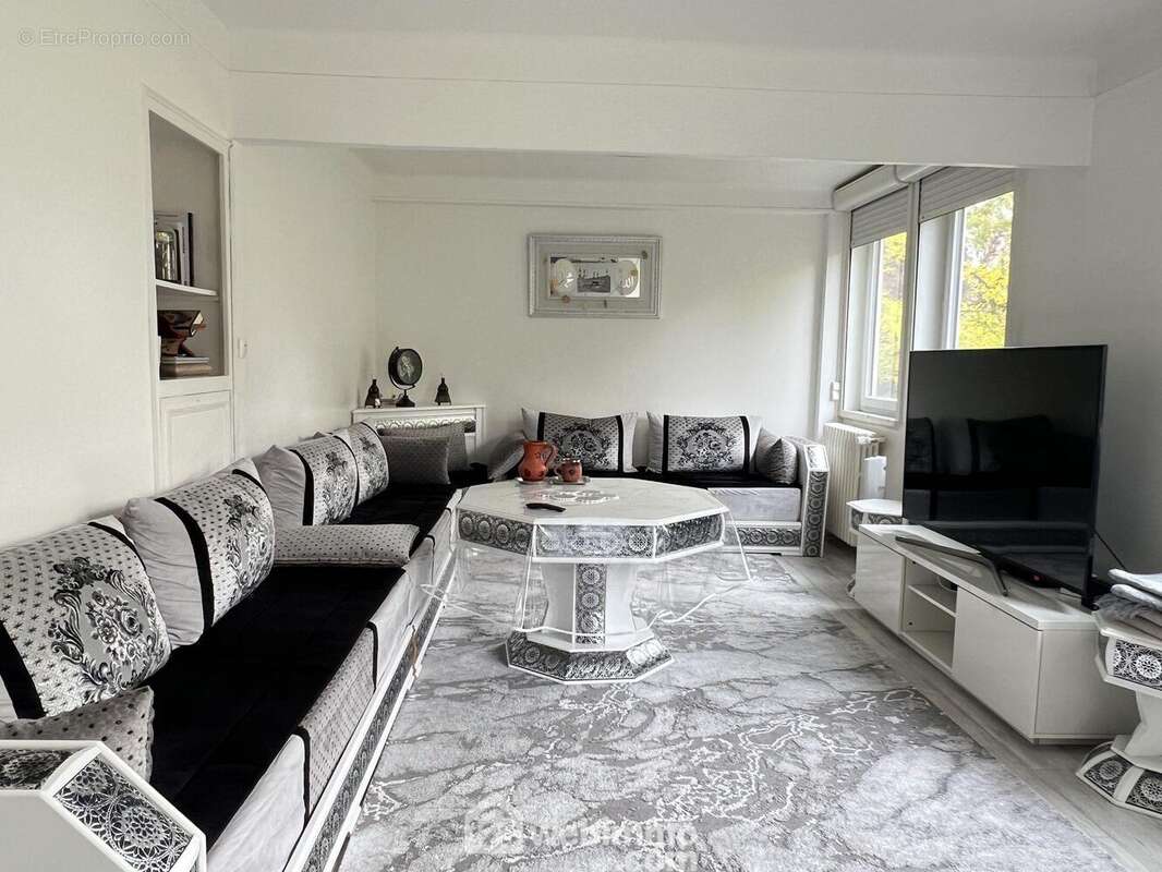 Appartement à CHOISY-LE-ROI