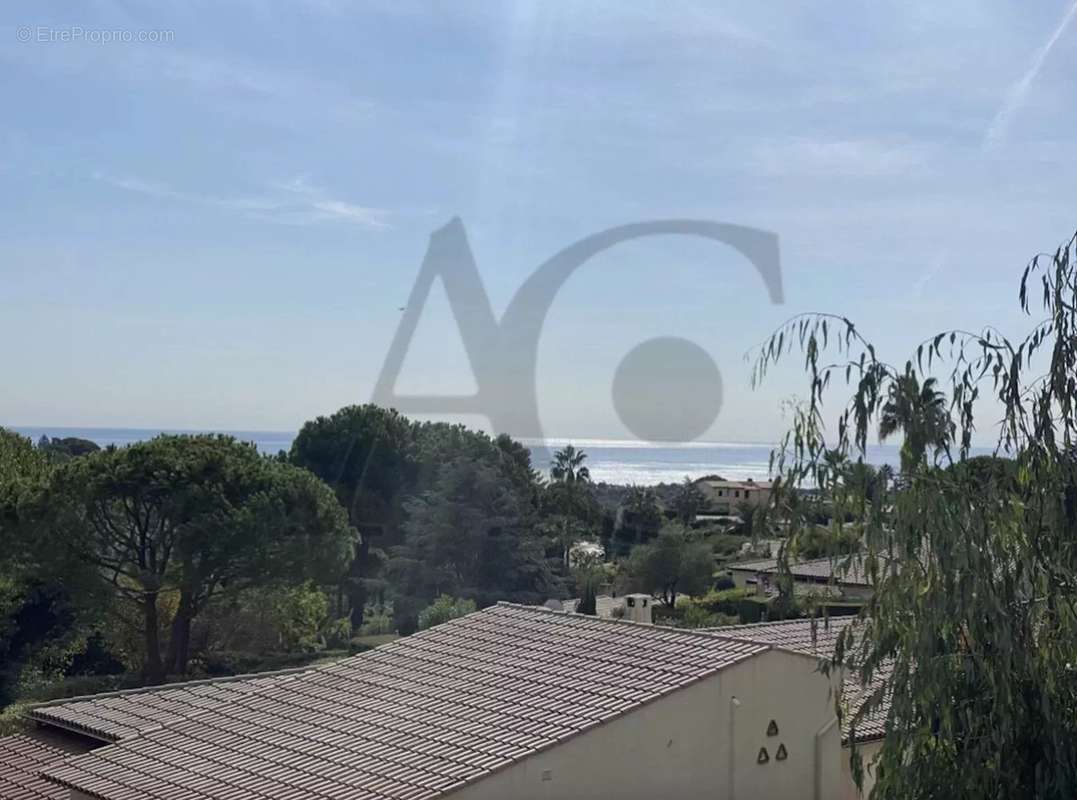 Appartement à VILLENEUVE-LOUBET