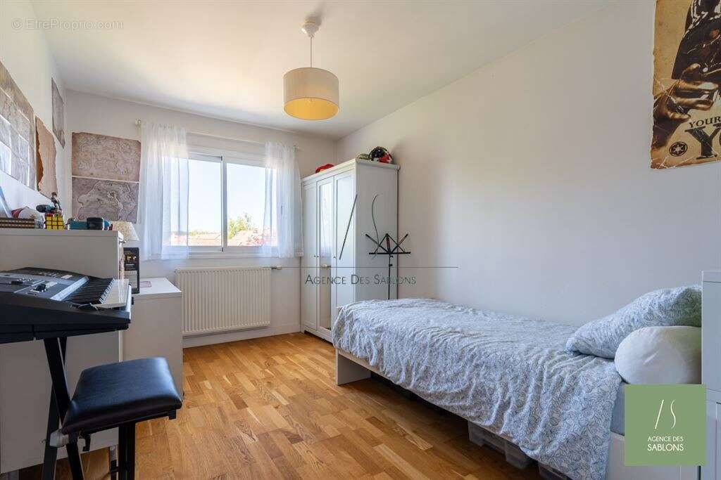 Maison 125 m² à Le Vesinet  - photo 11