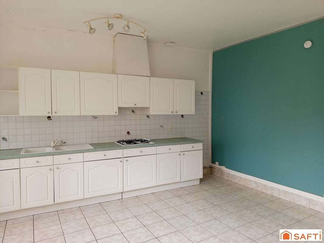 Maison 40 m² à Veaugues  - photo 2