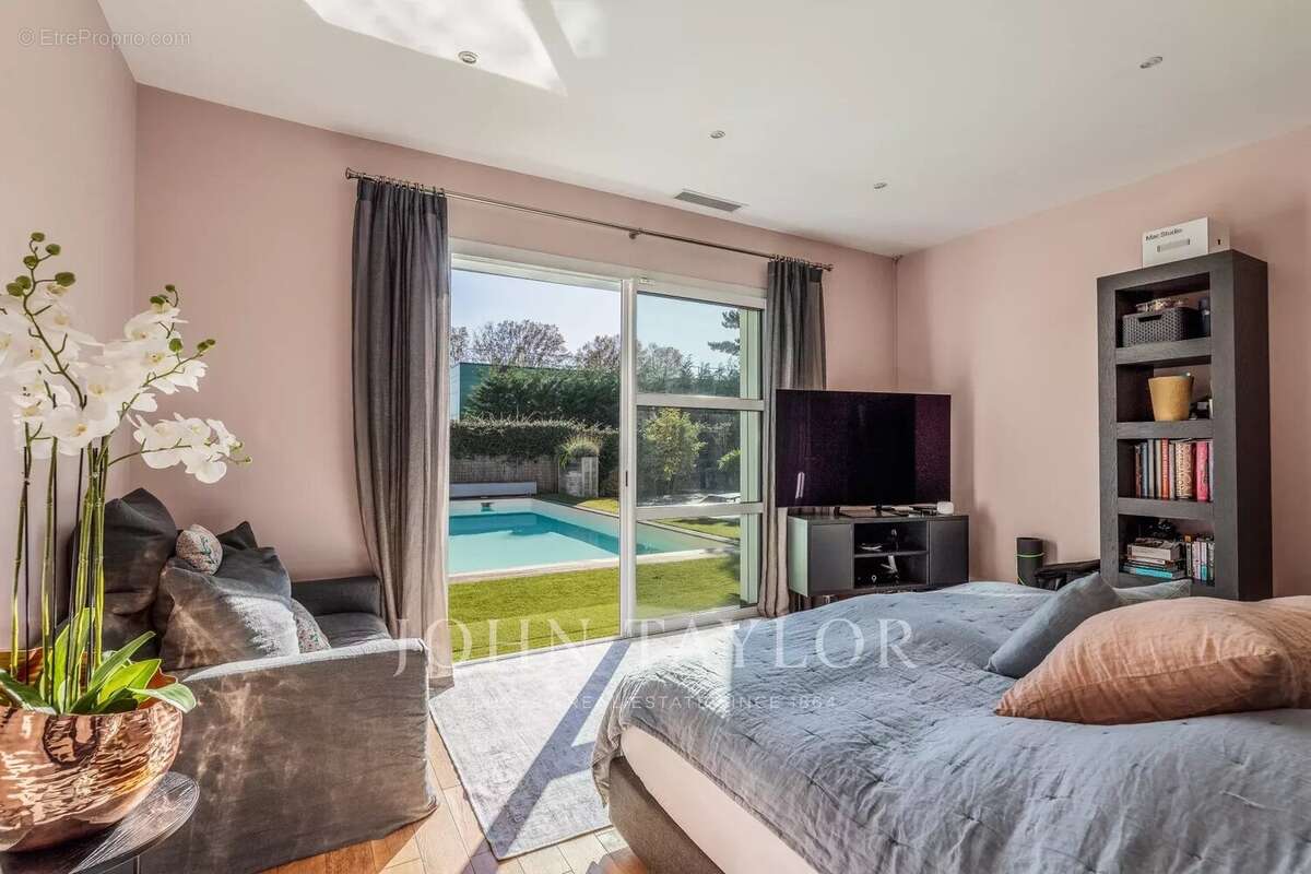 Maison à LE BOUSCAT