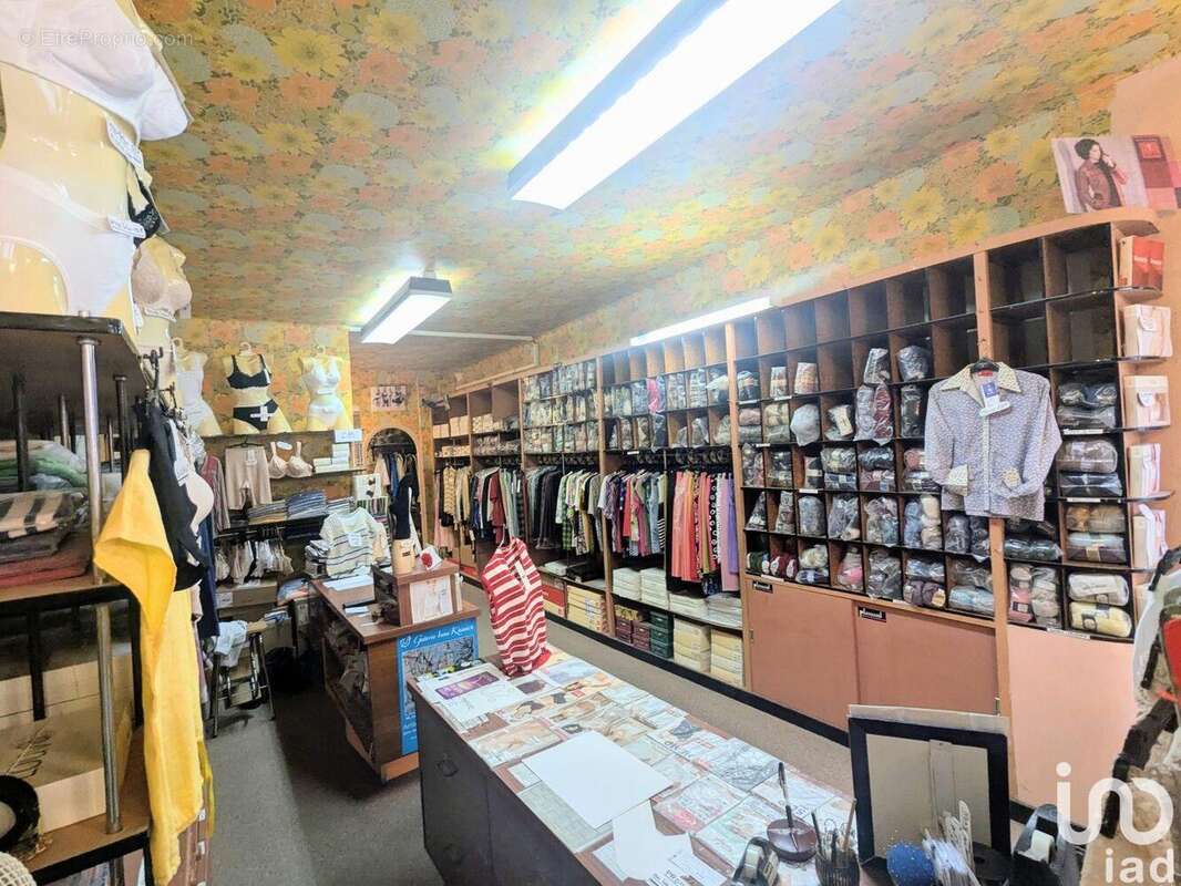 Photo 3 - Commerce à HYERES