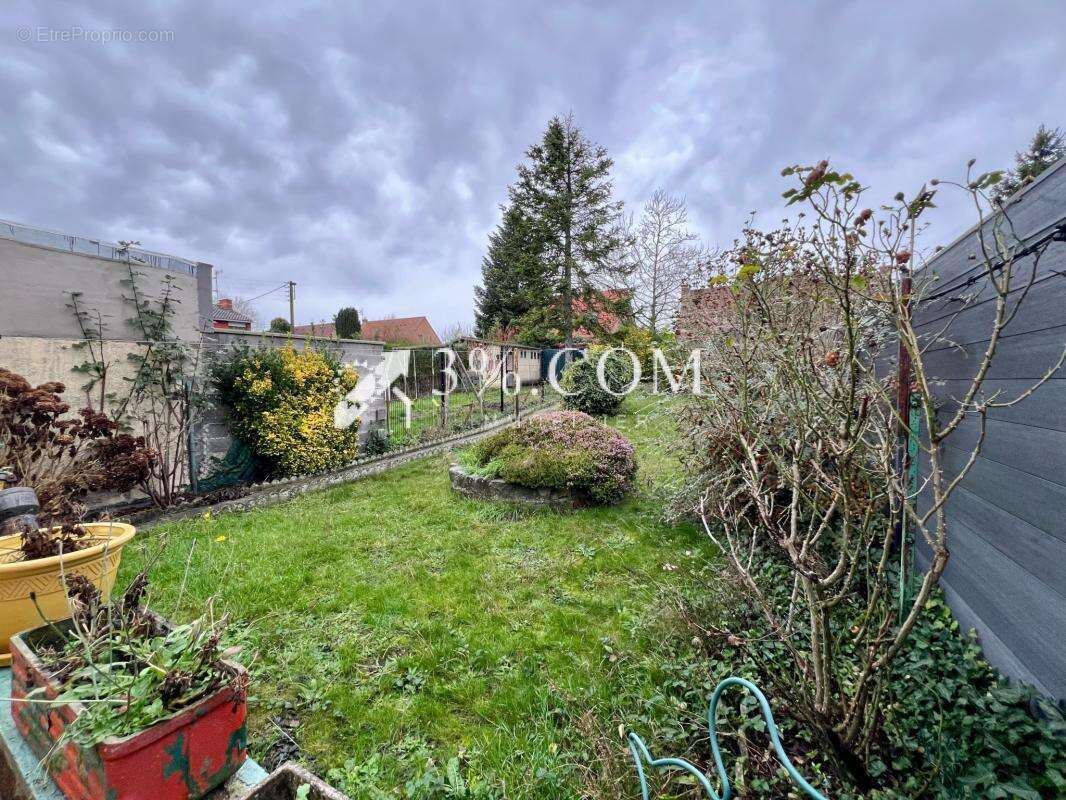 Maison à WATTIGNIES