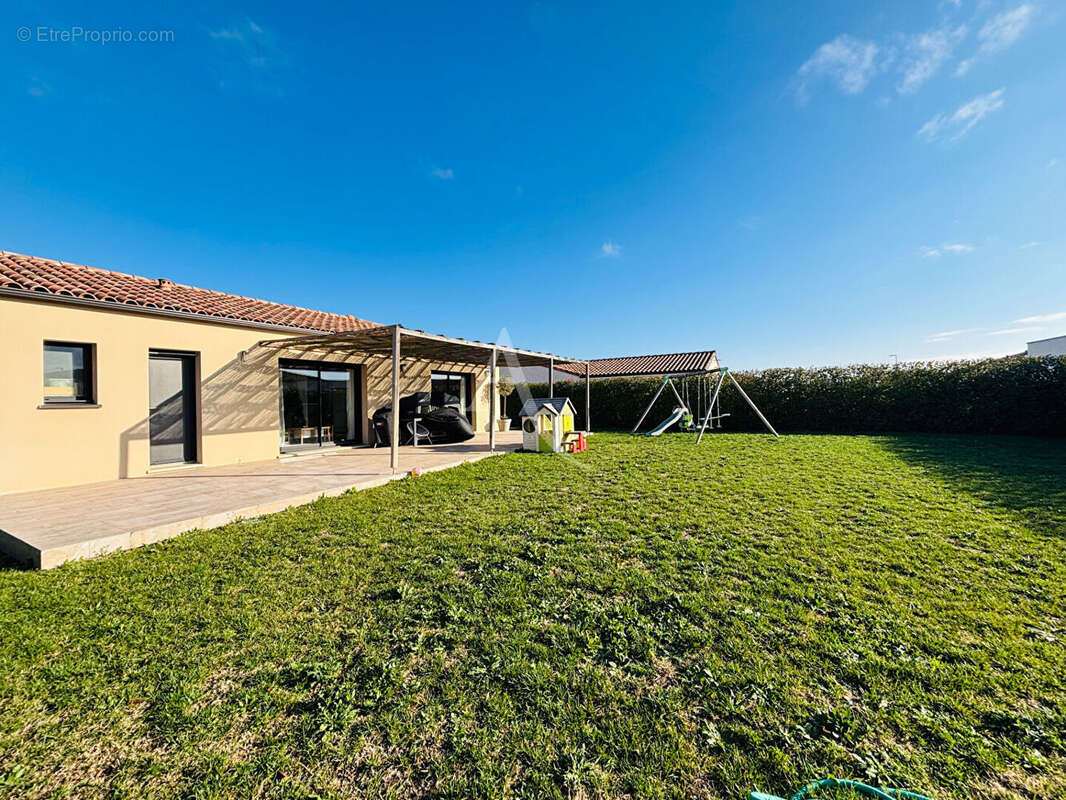 Maison à PENNAUTIER