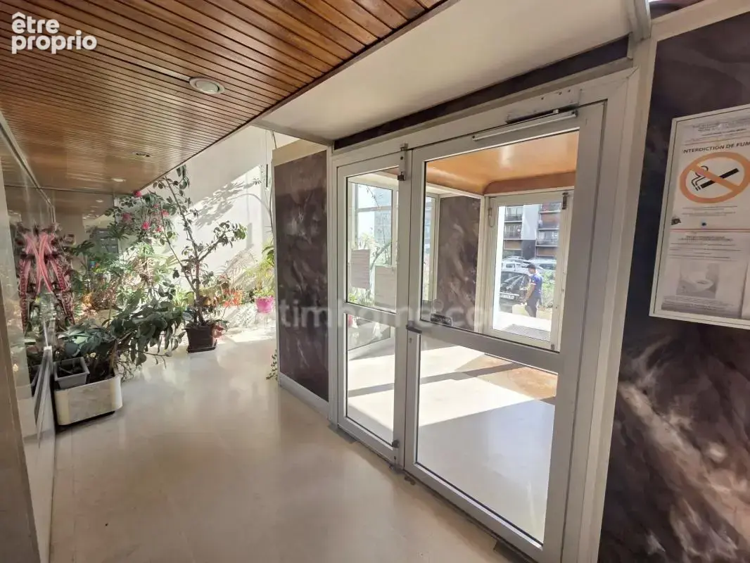 Appartement 5 pièces - 2ème étage - 102 m2 - Cave et Place de Parking - 212 000 € FAI - photo 11