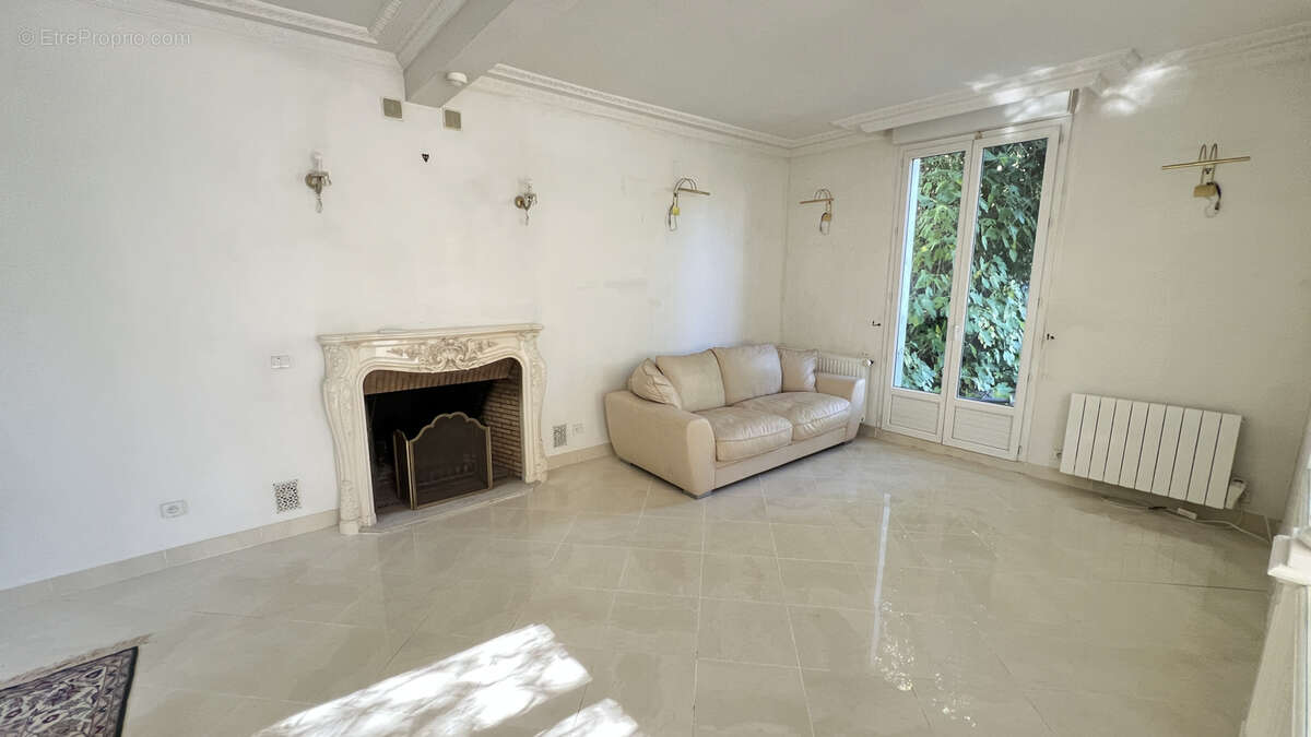 Maison à BOUTIGNY-SUR-ESSONNE