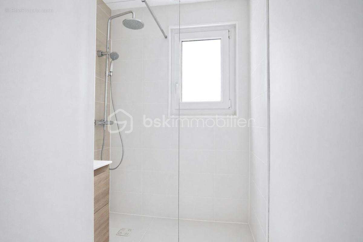 Appartement à MARSEILLE-10E