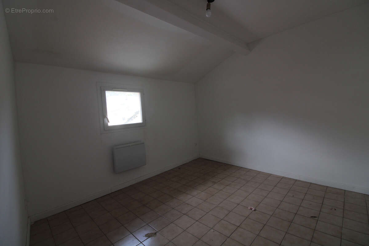 Appartement à BESSEGES