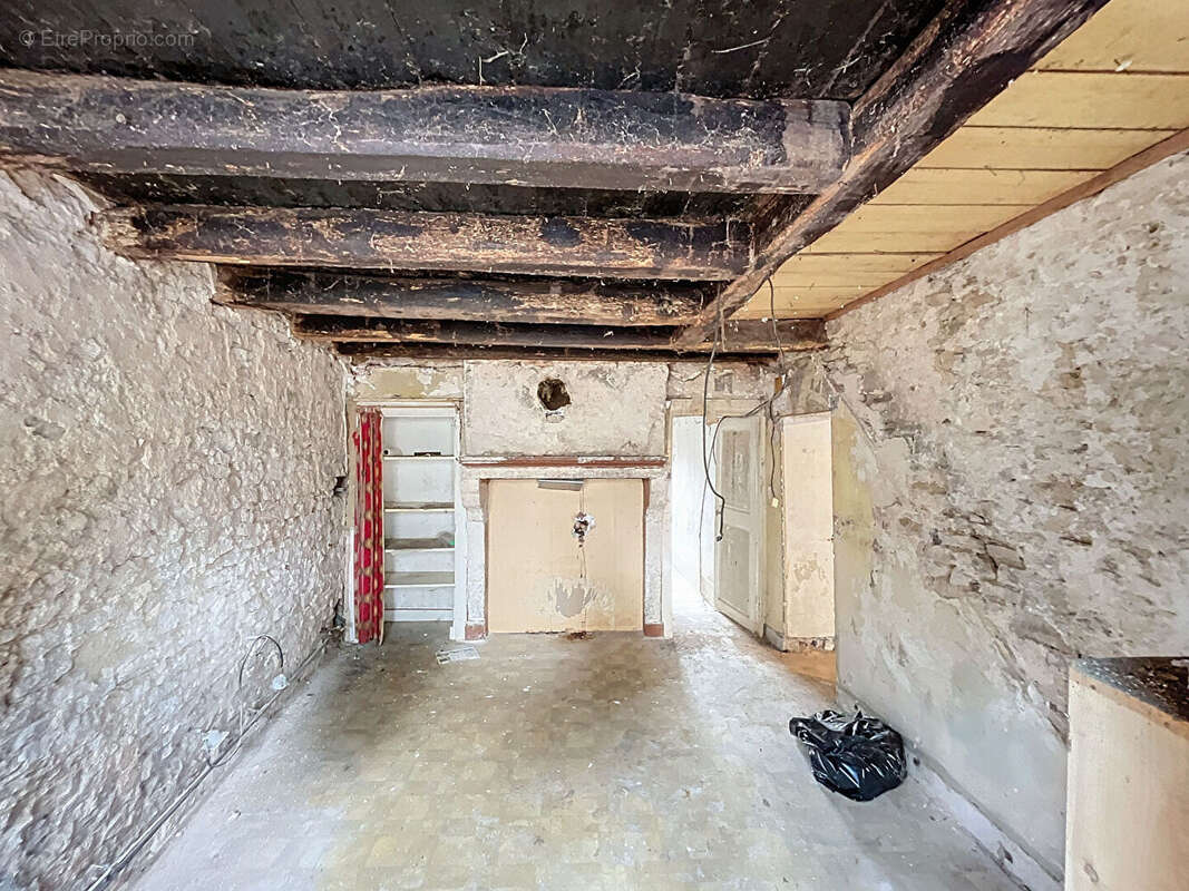 Maison à RECEY-SUR-OURCE