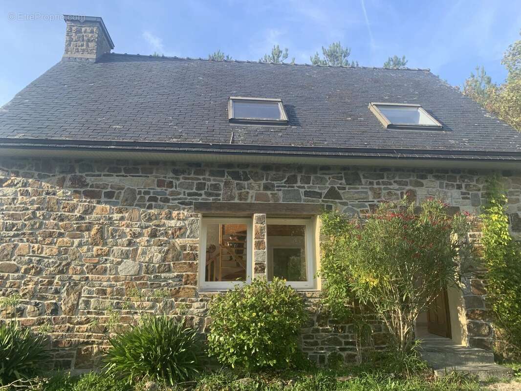 Maison à PONT-DE-BUIS-LES-QUIMERCH