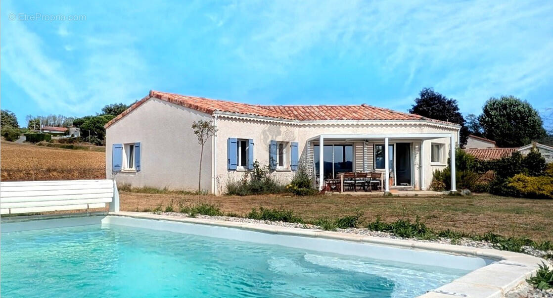 Maison à FAY-LE-CLOS