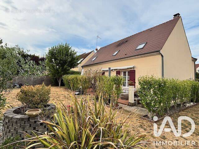 Photo 1 - Maison à ANGERVILLIERS