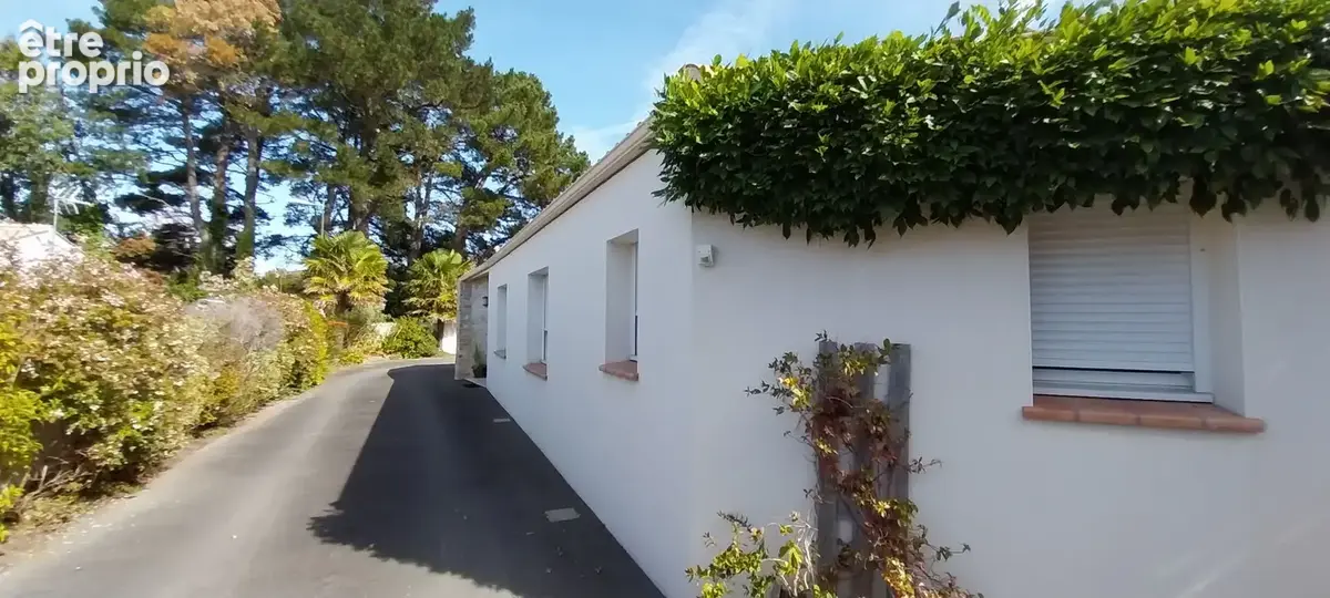 Exceptionnelle maison en Vente à Terme Libre  205 m²  CHALLANS Centre-ville - photo 16