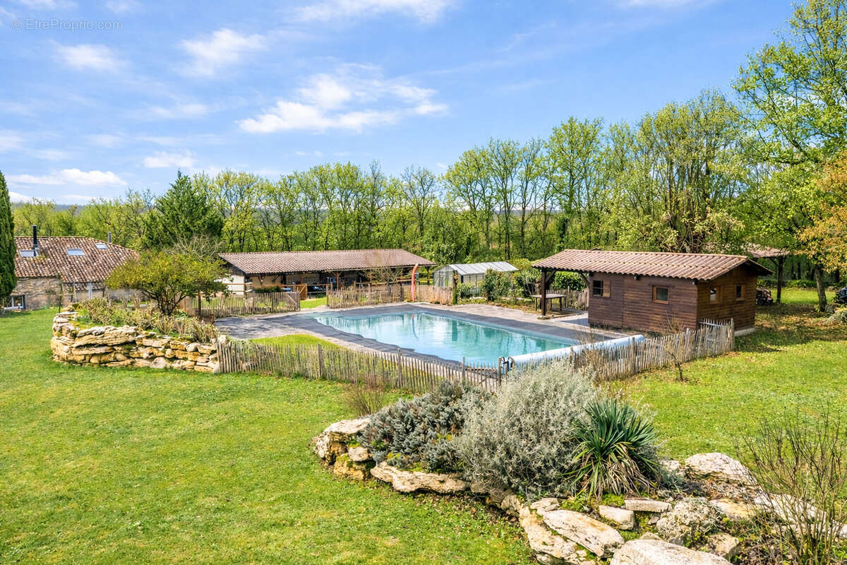 Propriété de campagne avec gîte, écuries et dépendances - photo 6