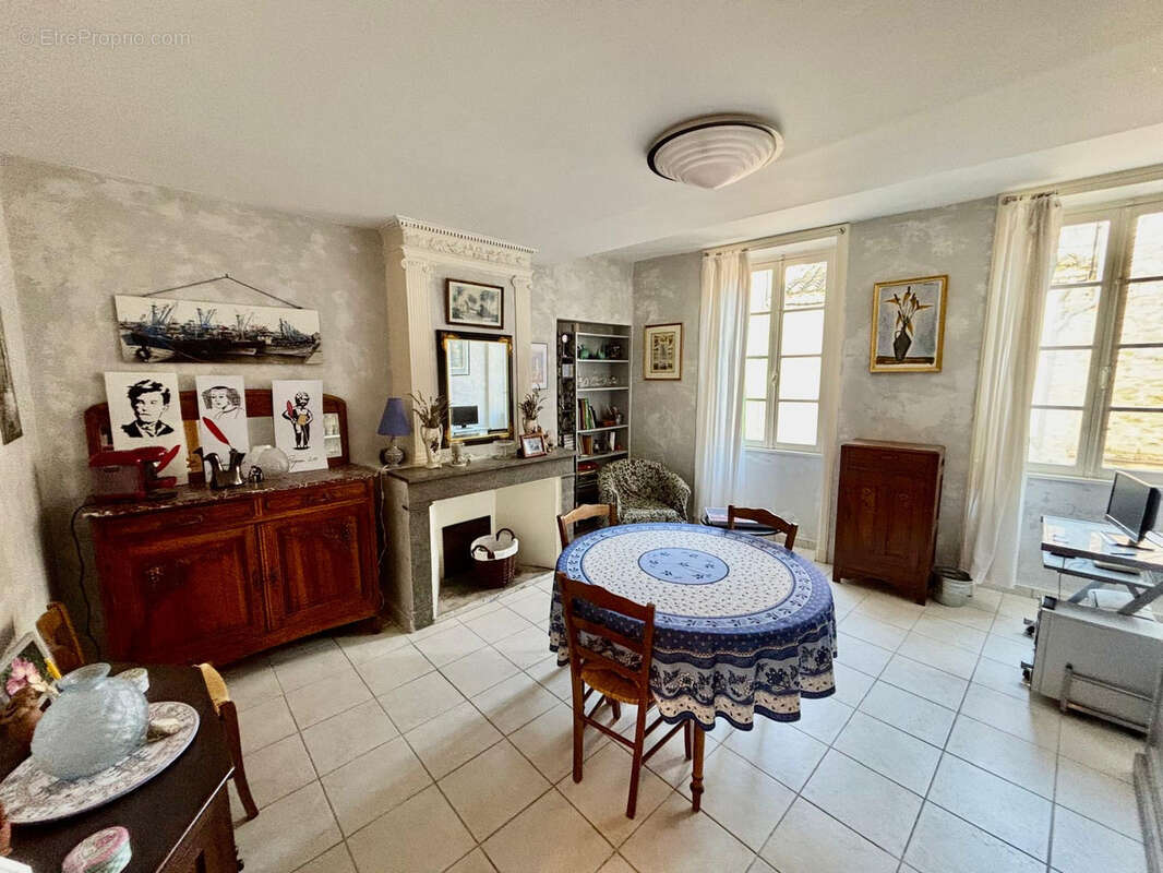 Maison à GRIGNAN