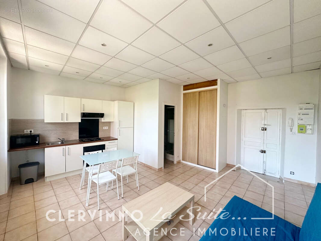 Appartement à MARSEILLE-9E