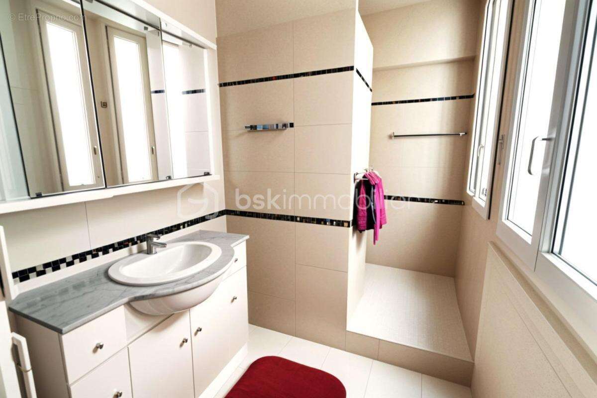 Paris 14ème Alésia dans un immeuble de standing - superbe 5 pièces avec balcons, chambre de service et 2 caves - photo 21