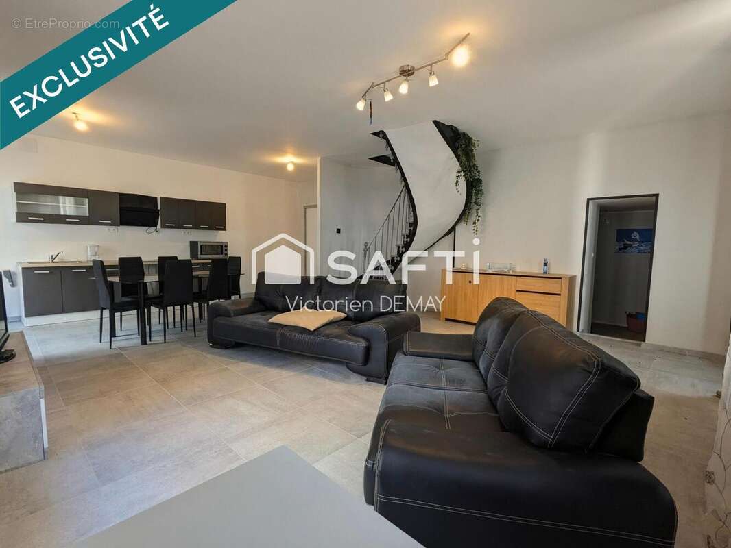 Photo 2 - Maison à REGNY