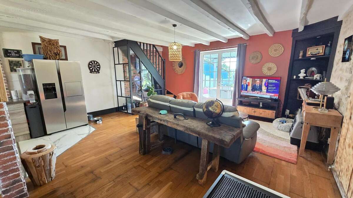 Photo 8 - Maison à LATHUS-SAINT-REMY