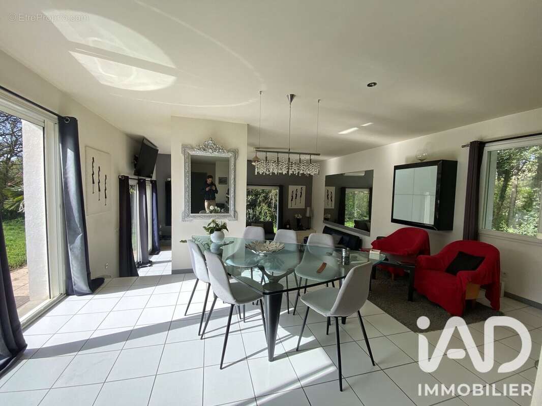 Maison 130 m² à Talmont-Saint-Hilaire  - photo 3