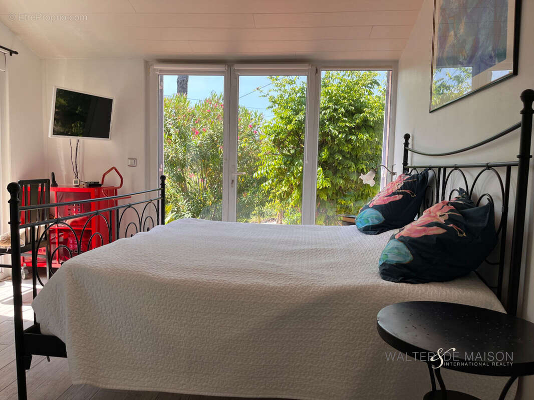 Maison à CARQUEIRANNE