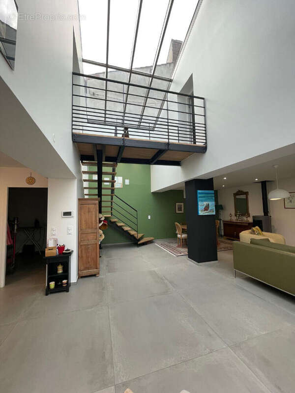 Maison à ROCHE-LA-MOLIERE