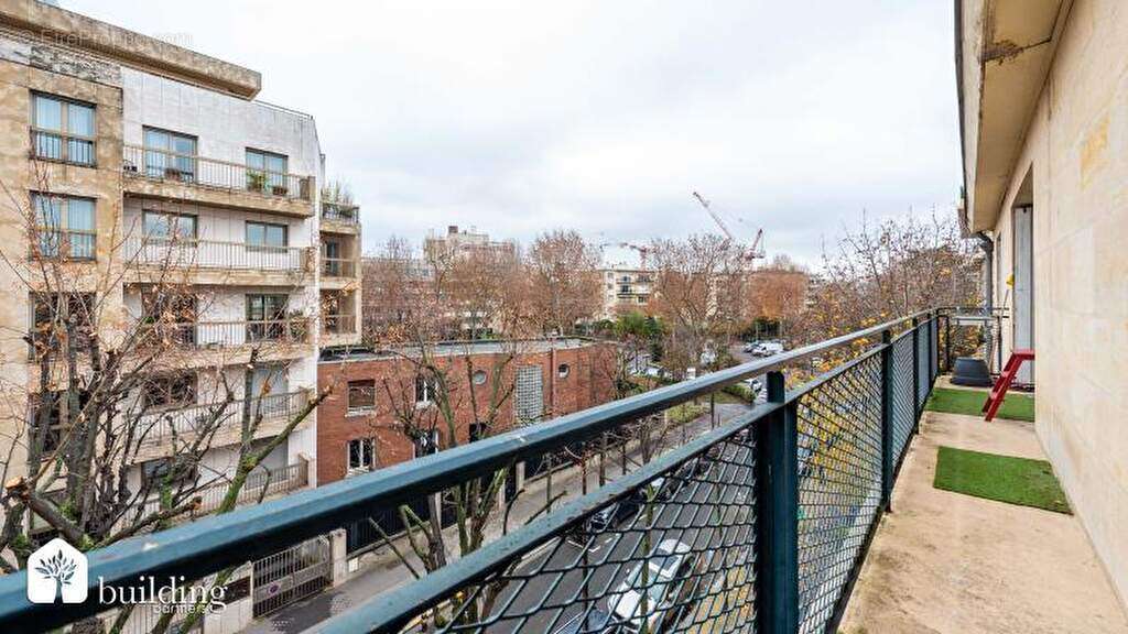 A vendre - Neuilly-sur-Seine Duc d'Orléans - Appartement 6 pièces avec balcon de 119 m² - photo 14