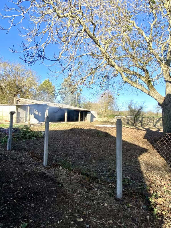 Maison à SAINT-JEAN-DE-SAUVES