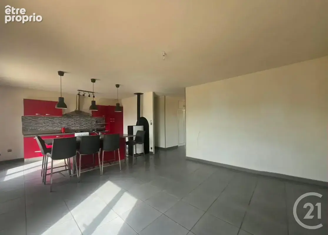 Maison 4 pièces 82 m² à vendre à Rugles (27250) - photo 4