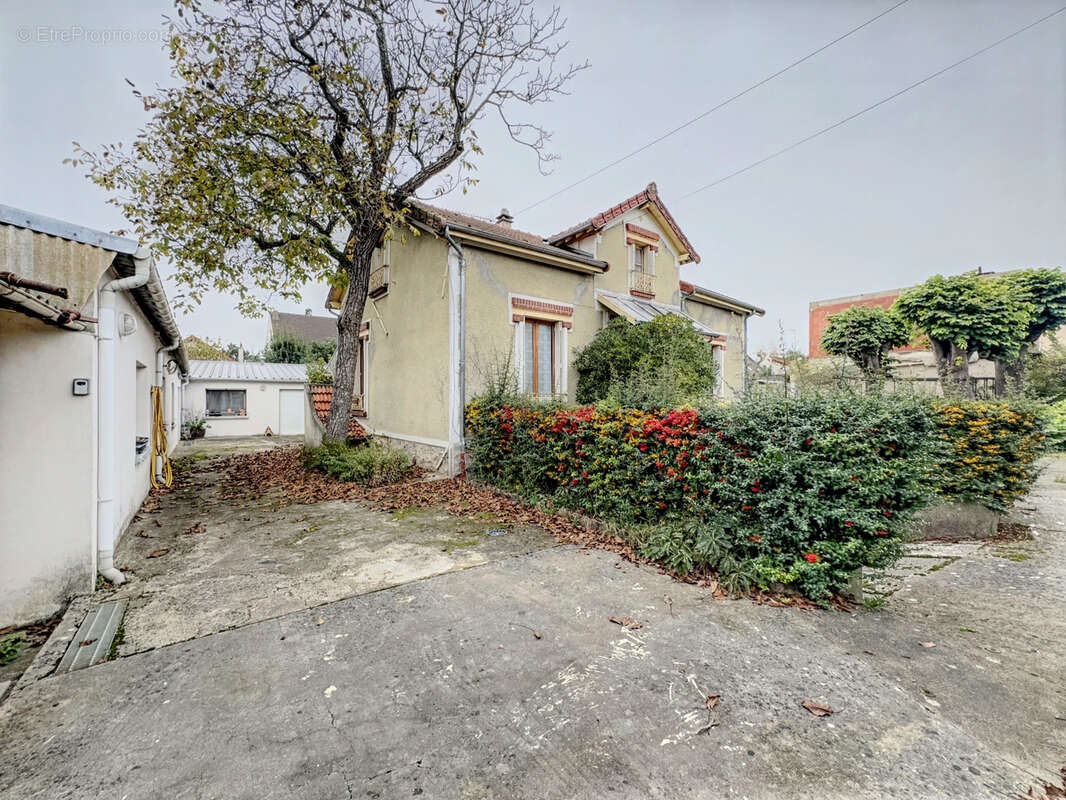 Maison à CHAMPIGNY-SUR-MARNE