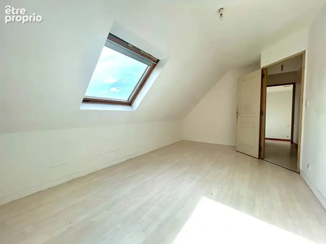 A VENDRE - Maison Plougonven 4 pièce(s) 80 m2 - photo 6