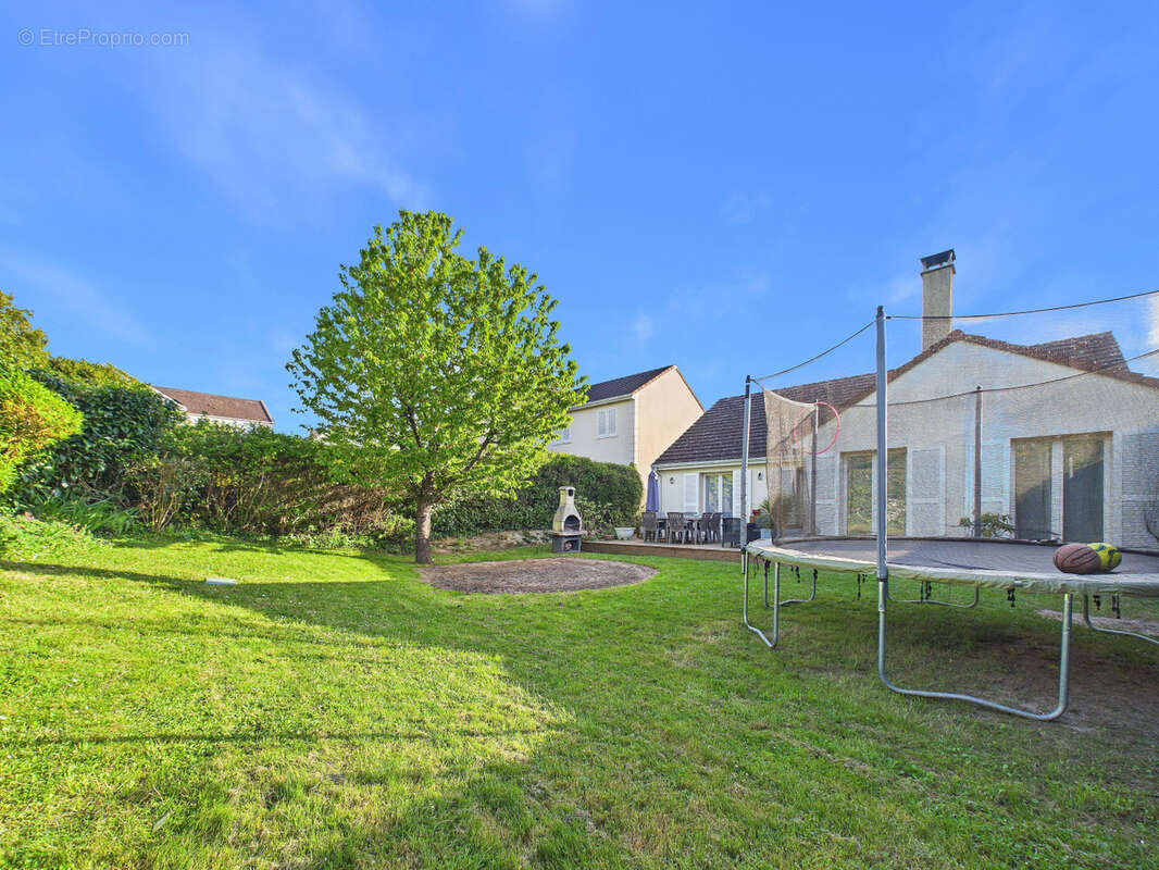 Maison à SAINT-GERMAIN-LES-CORBEIL