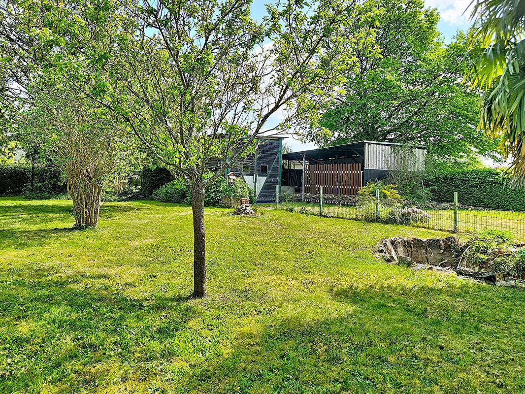 Maison à LA HAYE-MALHERBE