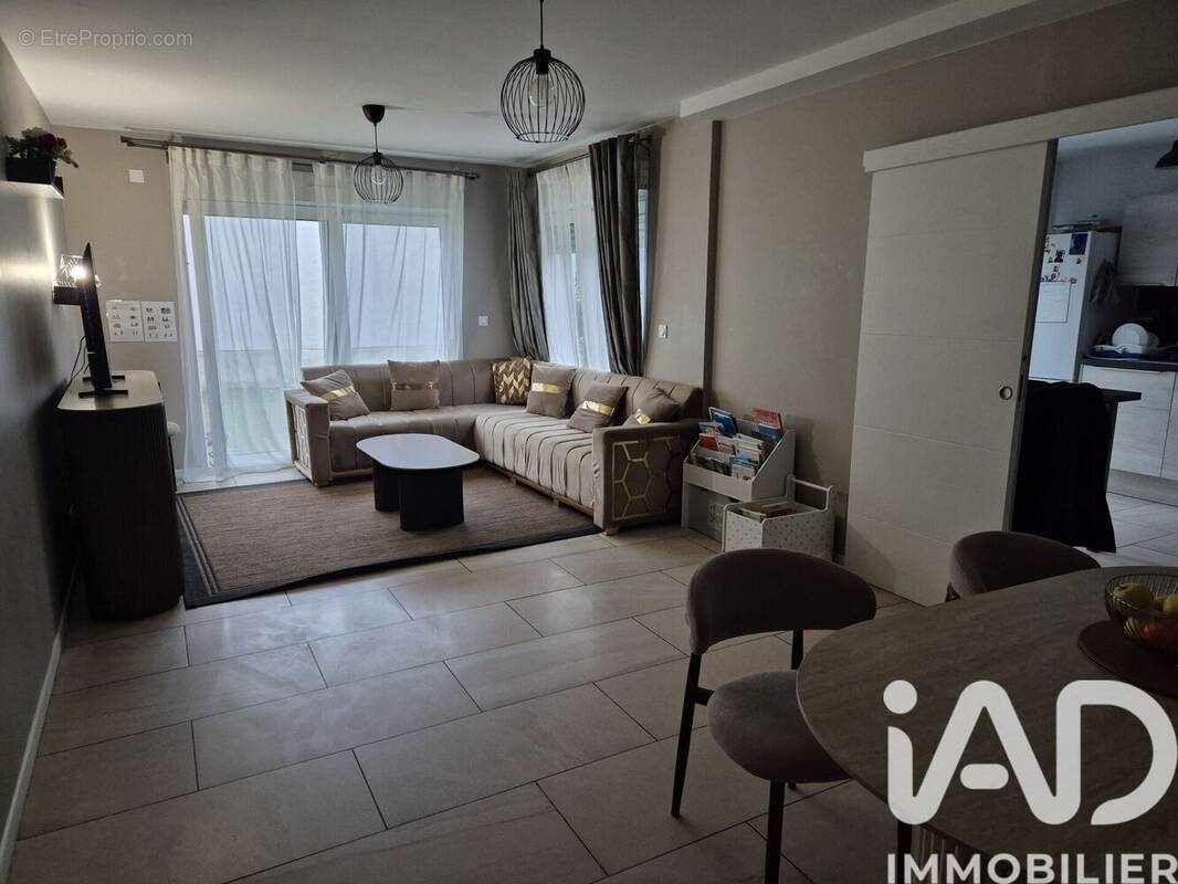 Photo 1 - Maison à LE PETIT-QUEVILLY