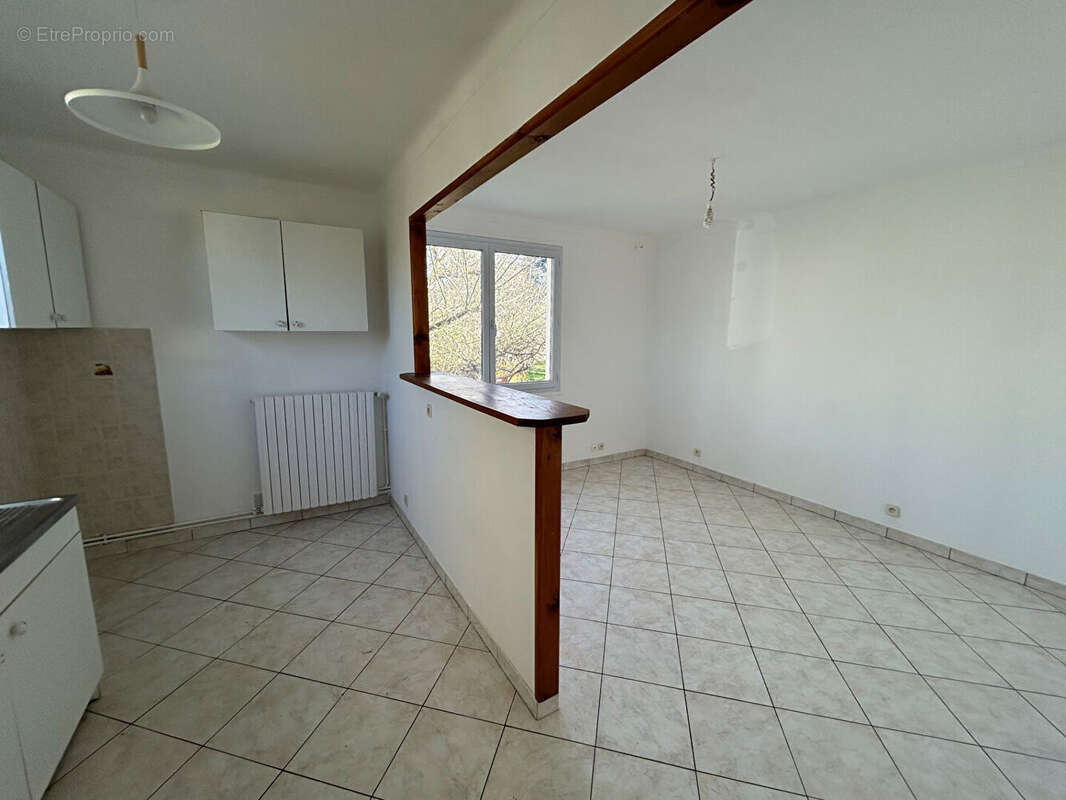 Appartement à L'HAY-LES-ROSES