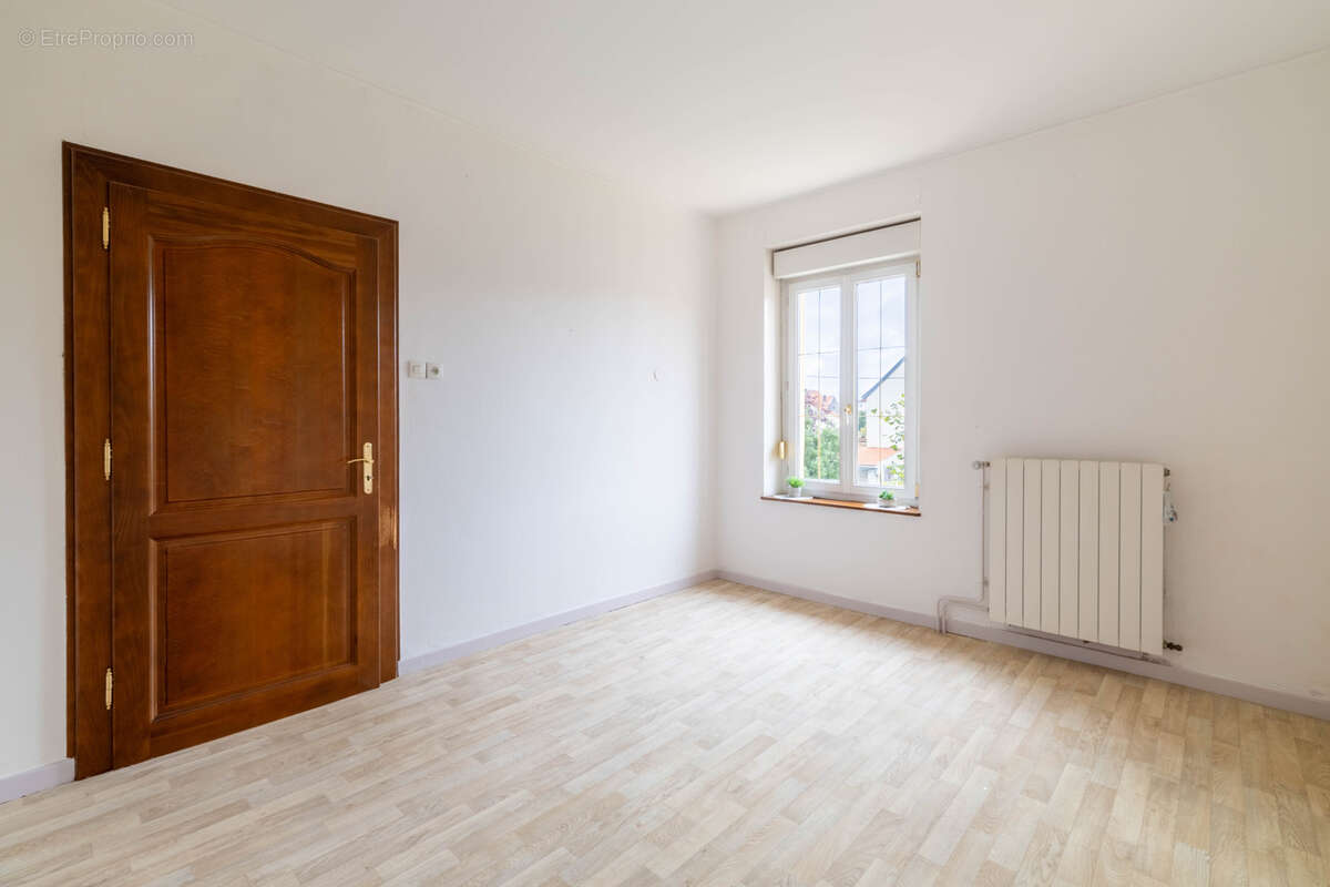 Maison à SAINTE-MARIE-AUX-CHENES