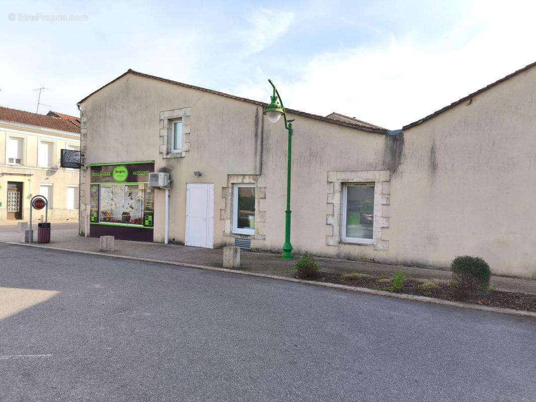 Appartement à SAINT-AUBIN-DE-BLAYE