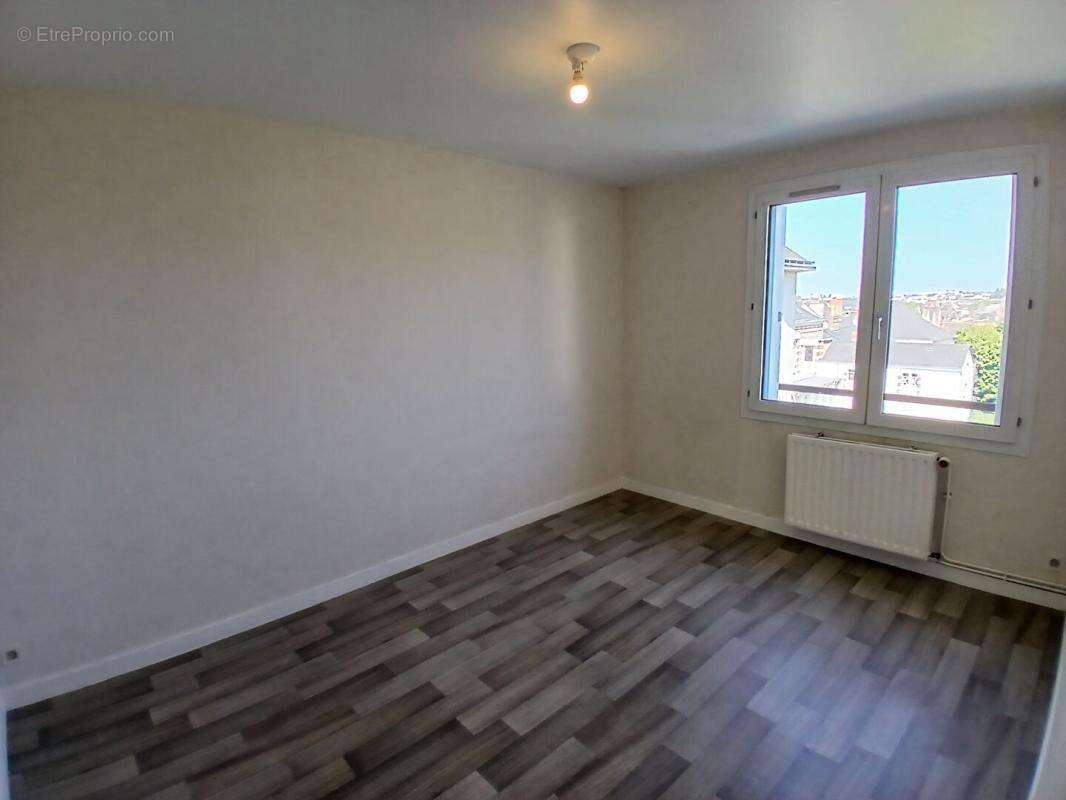 Appartement hyper-centre de Laval T3 avec balcon - photo 11