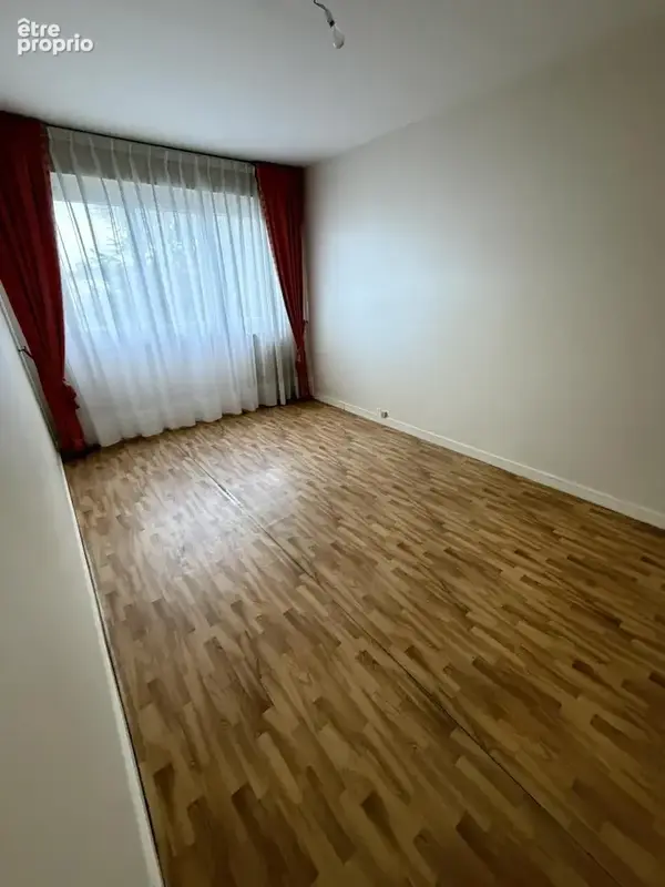 Appartement 4 pièces 105 m² à vendre à Cholet (49300) - photo 7