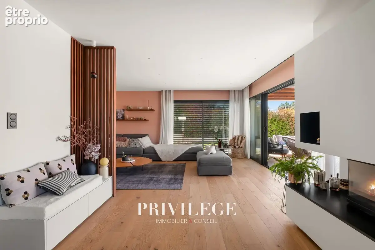 Maison d'architecte de 242 m2 avec vue et piscine - photo 6